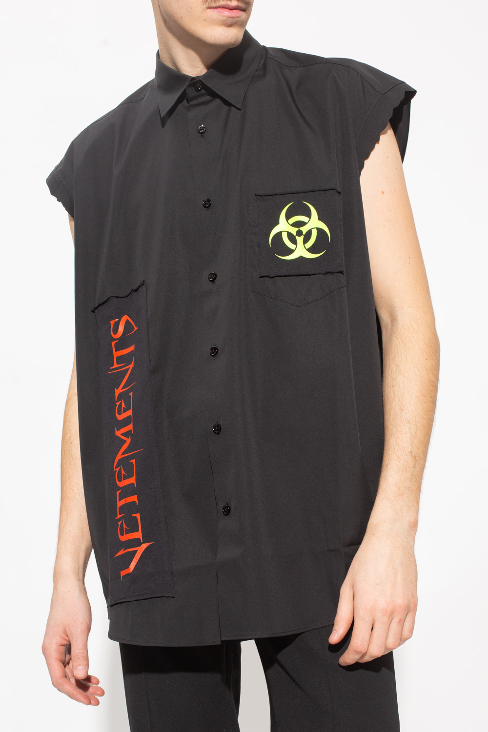 Sleeveless zip T-shirt | OYSHO United States
